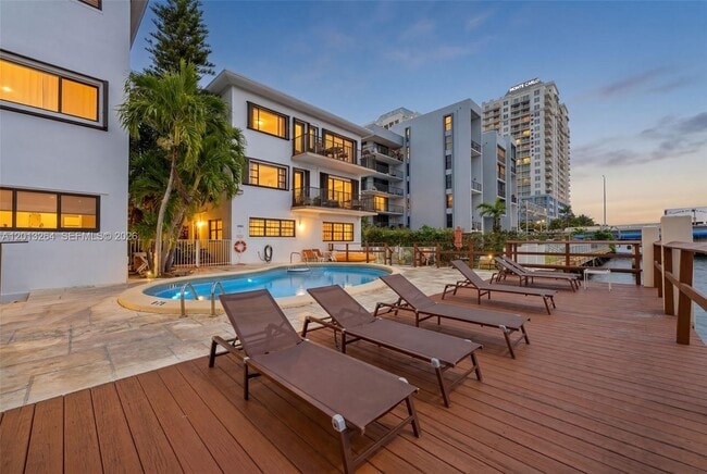 Photo - 7845 NE Bayshore Ct Unit 16