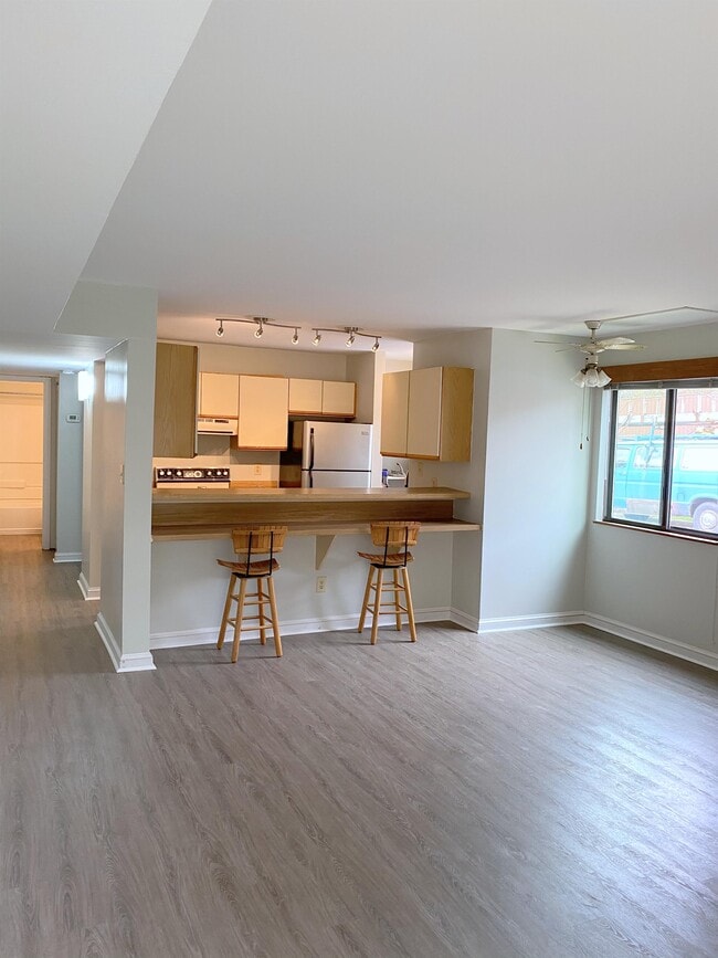 Photo - 1002 Linden Ave