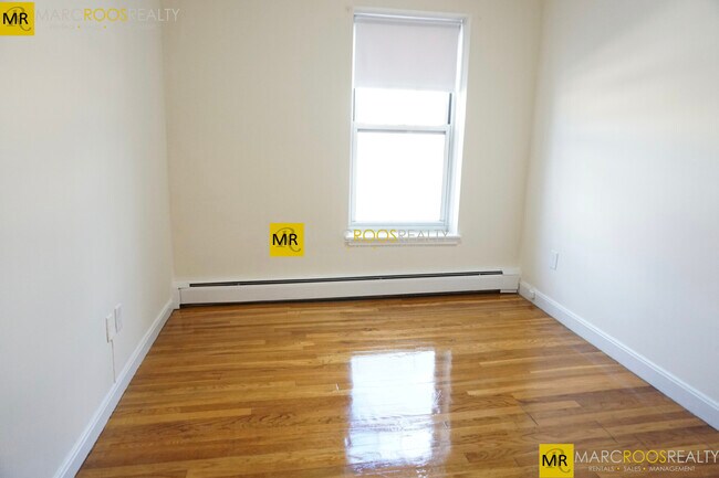 Photo - 180 North Beacon St Unidad 12