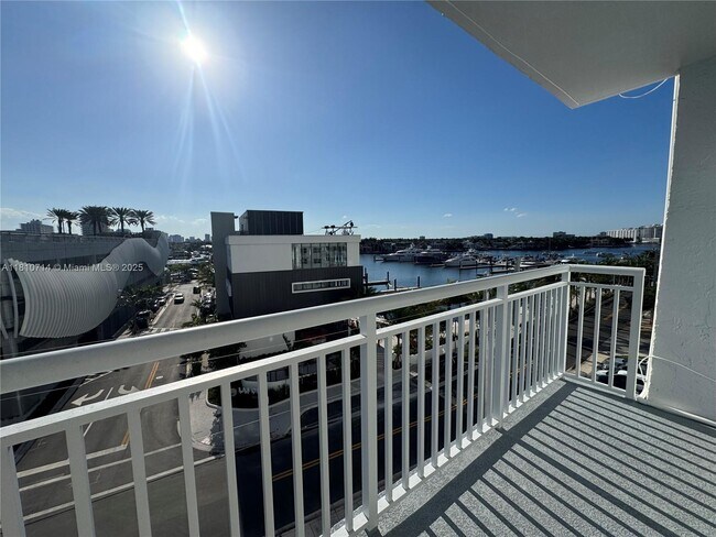 Photo - 200 S Birch Rd Unit 606