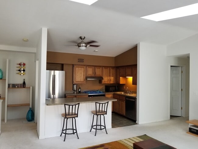 302 Pinewood Cir Unidad 302