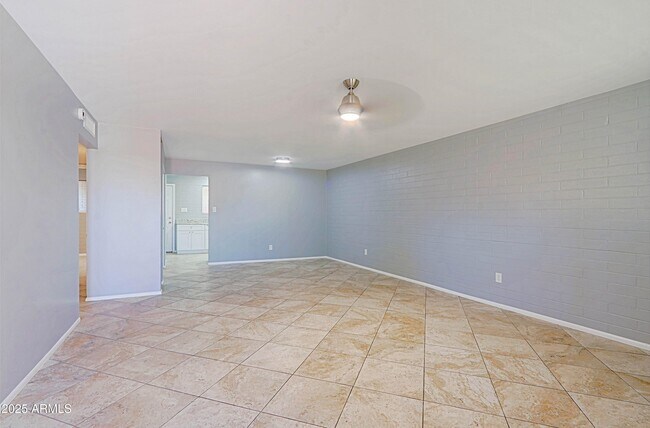 Photo - 8402 E Coronado Rd Unidad 1