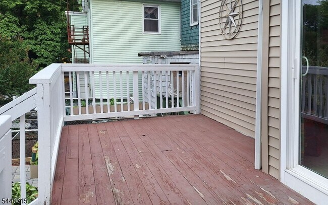 Photo - 175 Delavan Ave