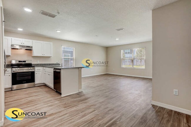 Photo - 11479 Oakfield Ct Unit 11479101