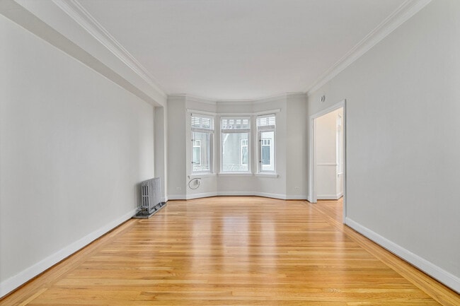 Building Photo - 1320-1380 Lombard