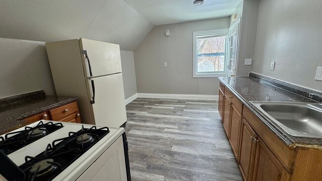 Photo - 461 Spring Ave NE Unit Apt 2