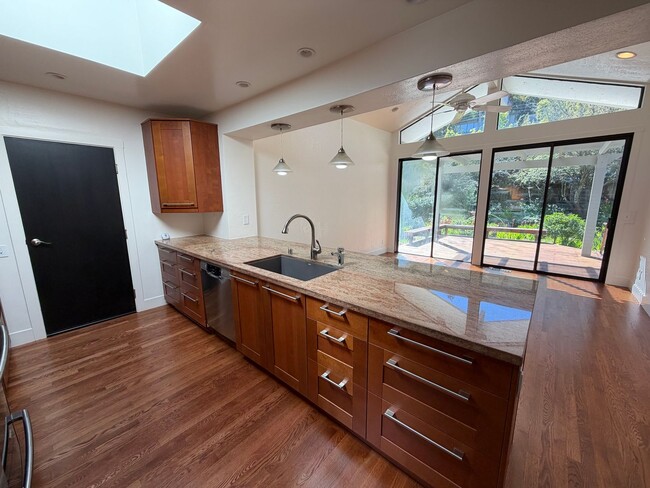 Photo - NIcely Updated Mill Valley 3x2 home with large yard, garage, HW floors, laundry