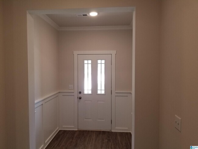 Photo - 516 The Heights Ln