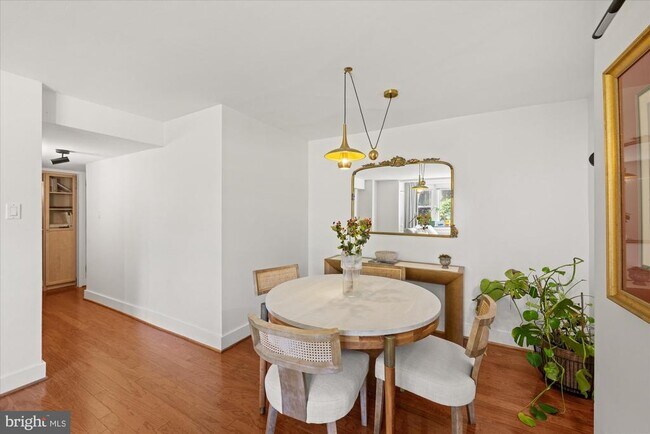 Photo - 4840 MacArthur Blvd NW Unit 301