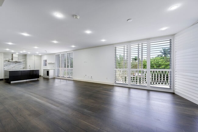 Photo - 429 Australian Ave