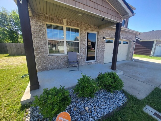 Photo - 703 Jim Brown Dr