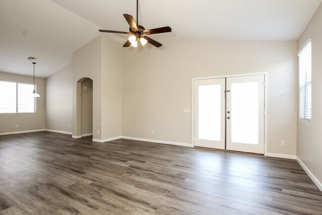 Photo - 9038 W Villa Maria Dr