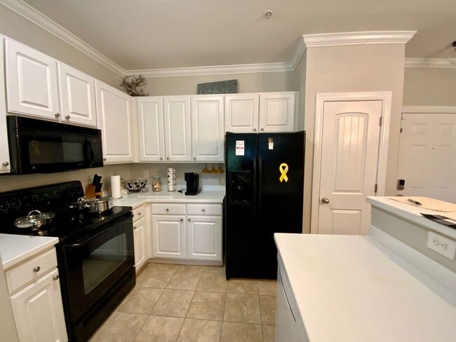 Photo - Furnished 3 bedroom 3 bath Condo - Flexibl... Unit 1