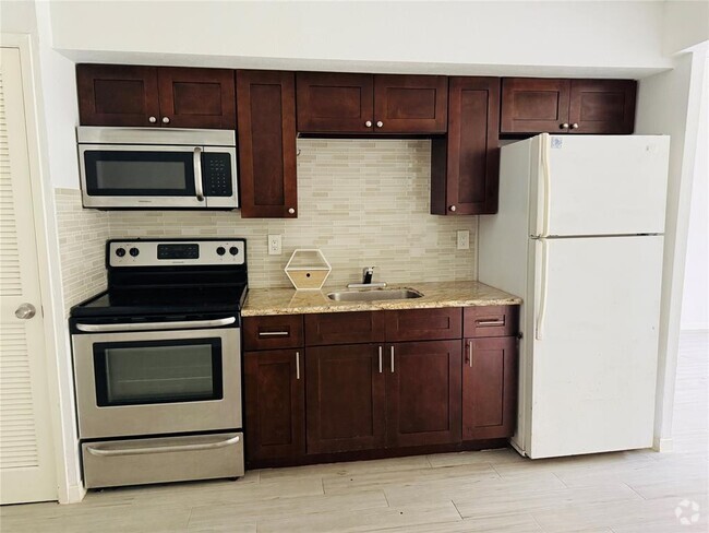 Building Photo - 12900 Walden Rd Unit 709 Rental