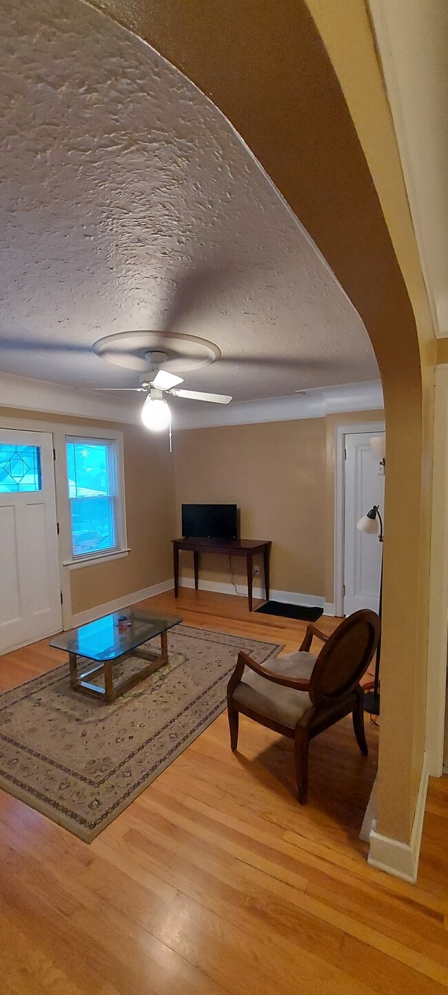 Photo - 22149 Military St Unidad 22149 Upper