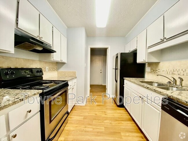 Building Photo - 3309 McDonald St Unit B Rental