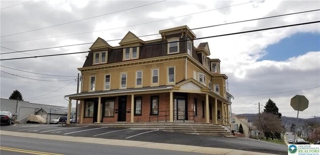 Building Photo - 102 E Susquehanna St Unit 2 Rental