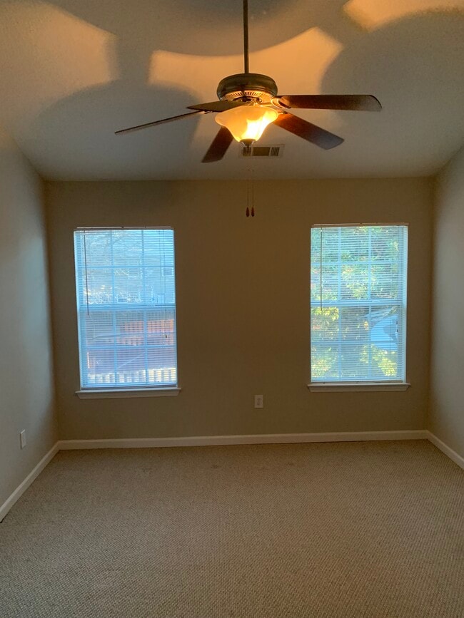 Photo - 2170 Del Lago Cir NW