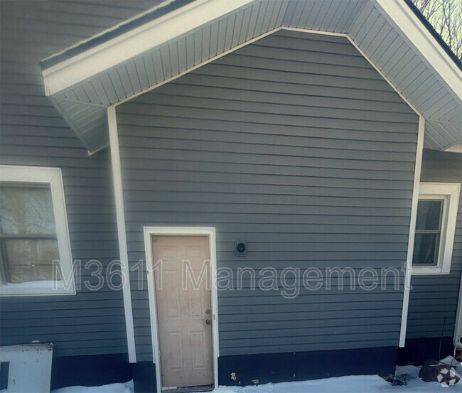 Building Photo - 2000 S 8th St Rental