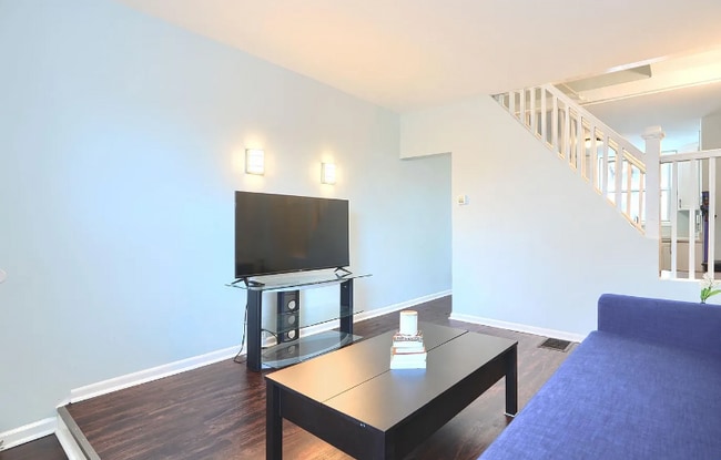 Photo - 321 Fagley St