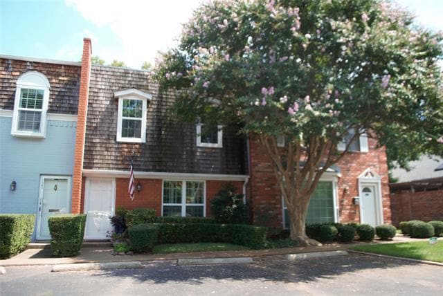 Building Photo - 1349 Roaring Springs Rd