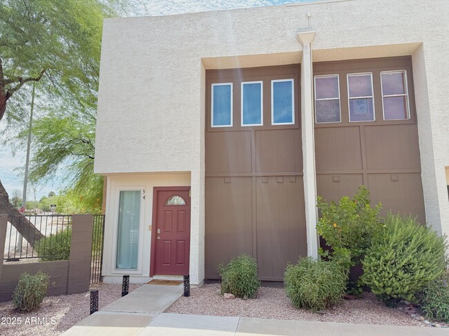 Building Photo - 520 E Weber Dr Rental
