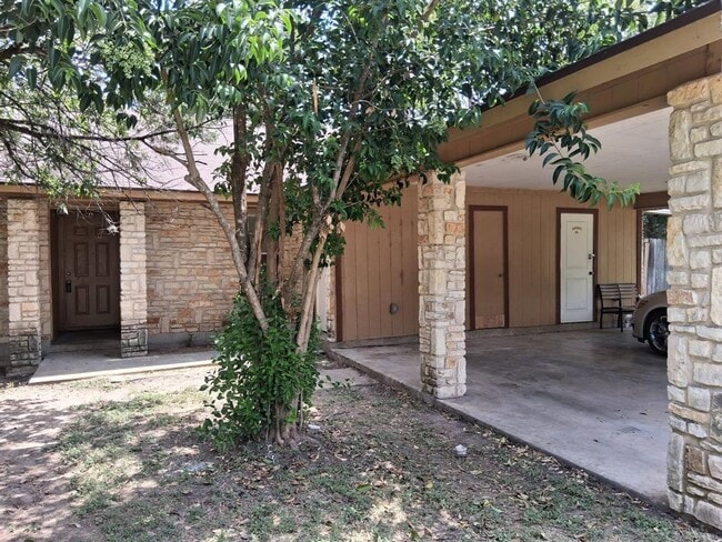 Photo - 803 Sirocco Dr