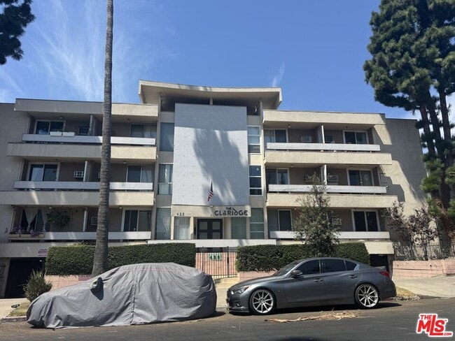 Building Photo - 425 S Kenmore Ave Unit 311