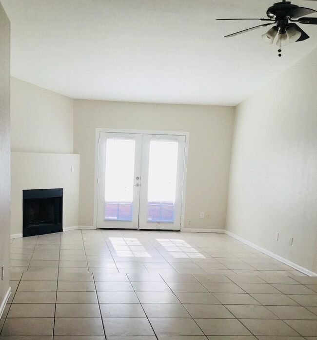 Photo - Beautifully remodeled 2bed/2ba Townhome - Ask about our Move-in Specials