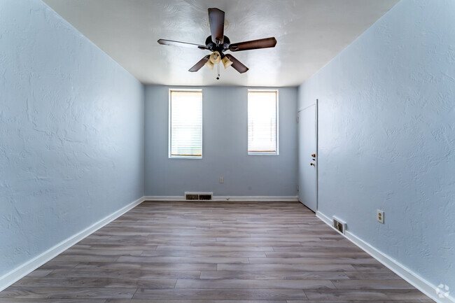 Building Photo - 5121 Carnegie St Unit 1 Rental