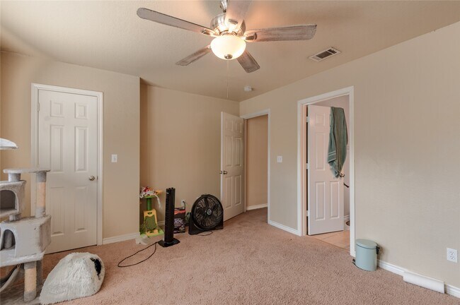 Photo - 104 Yegua Cir