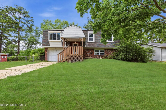 Building Photo - 3 Cherokee Dr