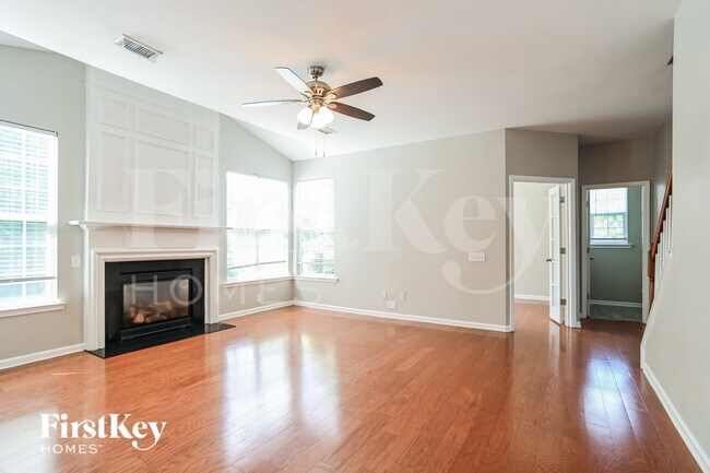 Photo - 1905 Arbor Crest Ct