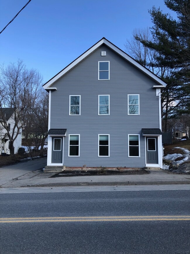 Building Photo - 556 Water St Unit #2