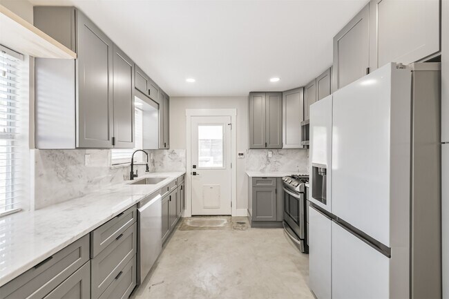 Photo - 6205 S Rice Ave