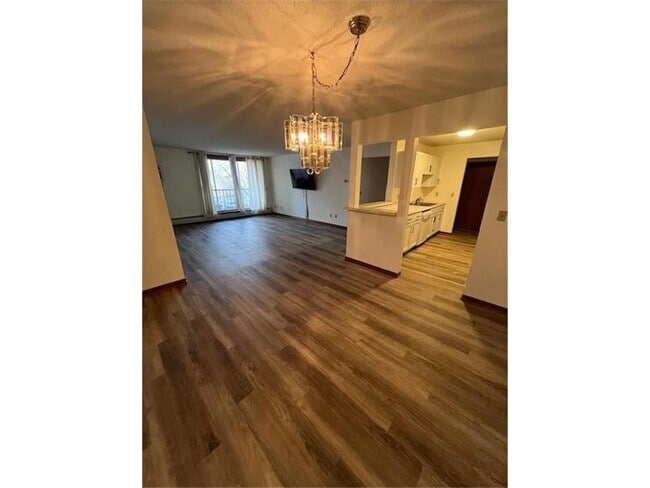 Building Photo - 4625 Minnetonka Blvd Unit 203 Rental