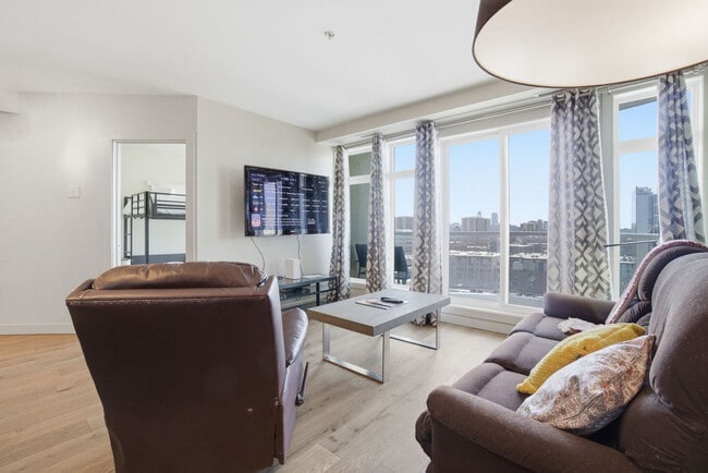 Photo - 10388-10105 105 St NW Unit SI FL1-ID1564642P