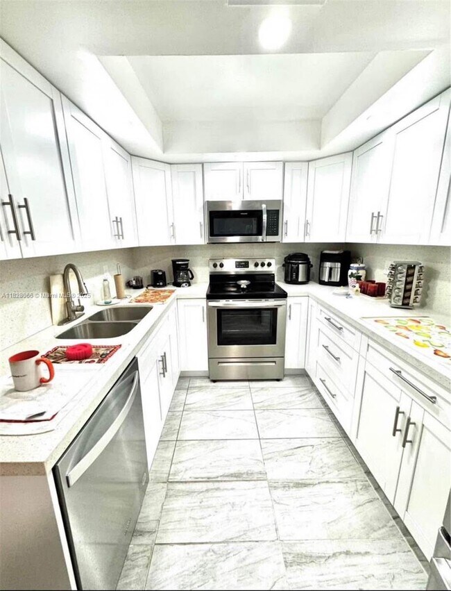 Photo - 10801 SW 109th Ct Apartamento Unidad D201