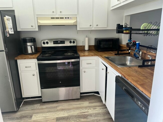 Photo - 7281 Golf Colony Ct Unit 204