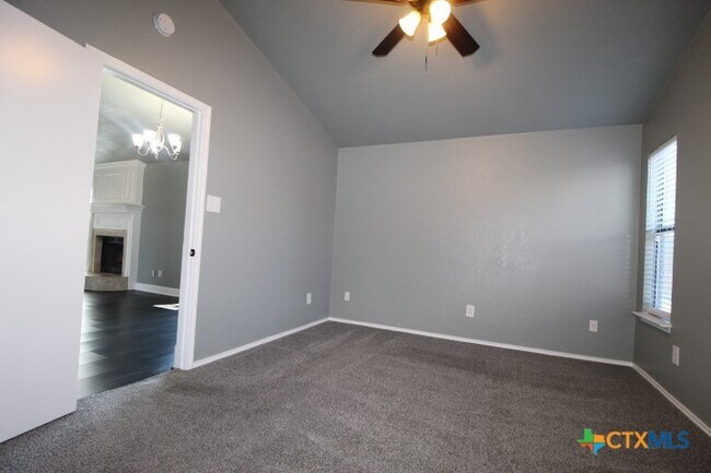 Photo - 2708 Bluejay Dr