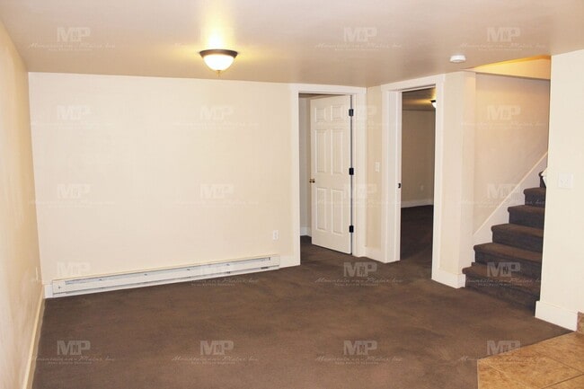Photo - Two Bedroom Duplex with Parking!
