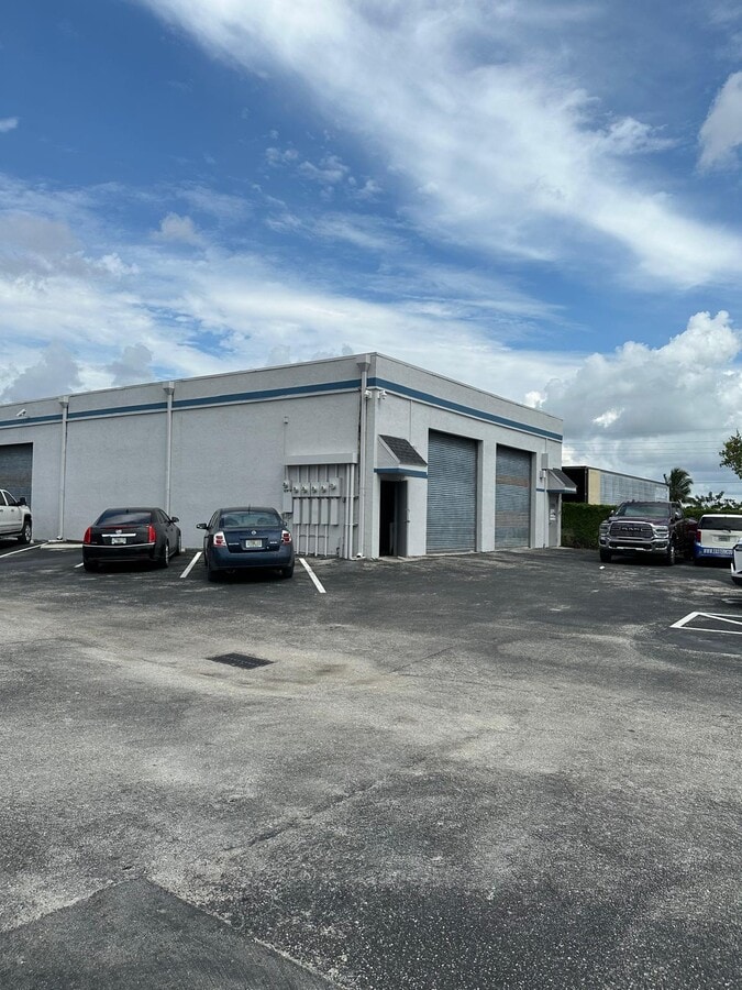 Photo - 13702 SW 145th Ct Apartamento Unidad 2