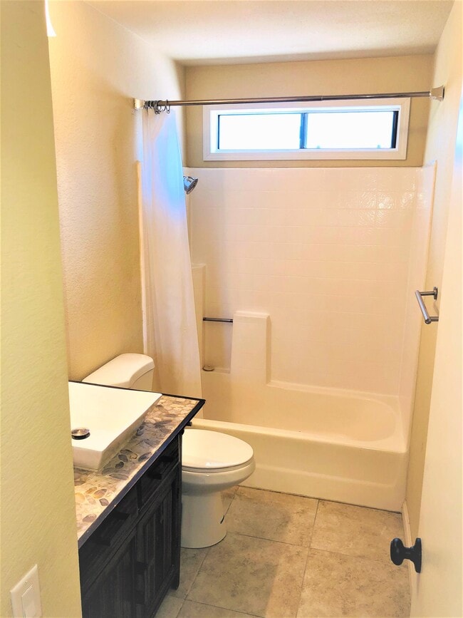 Photo - 273 Argus Way