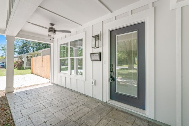 Photo - (Coming Soon) Fully Renovated 3 Bedroom Bu...