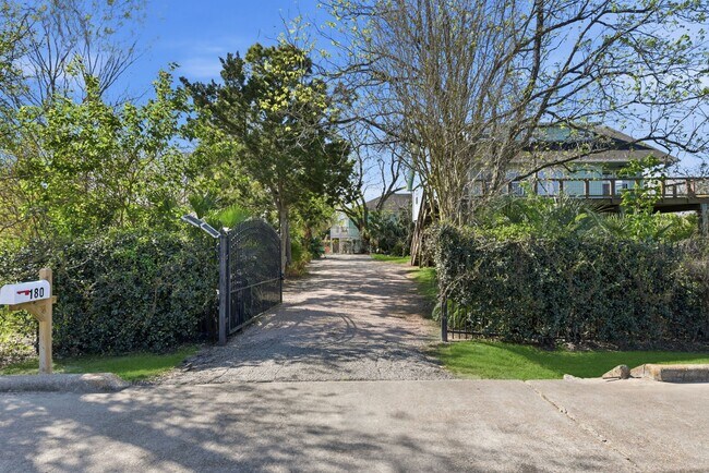 Photo - 180 Grove Rd