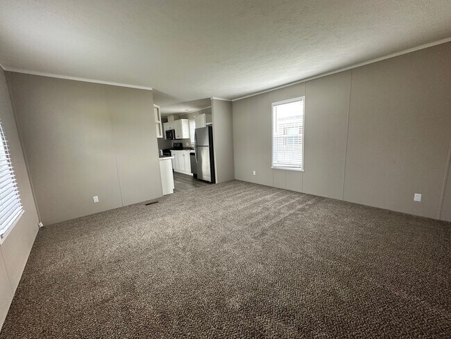 Photo - 555 Delaware