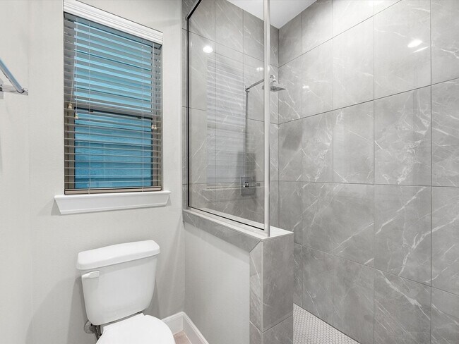 Photo - 2727 Clinton Dr