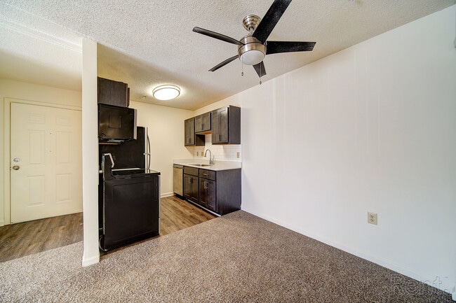 Photo - The Landings