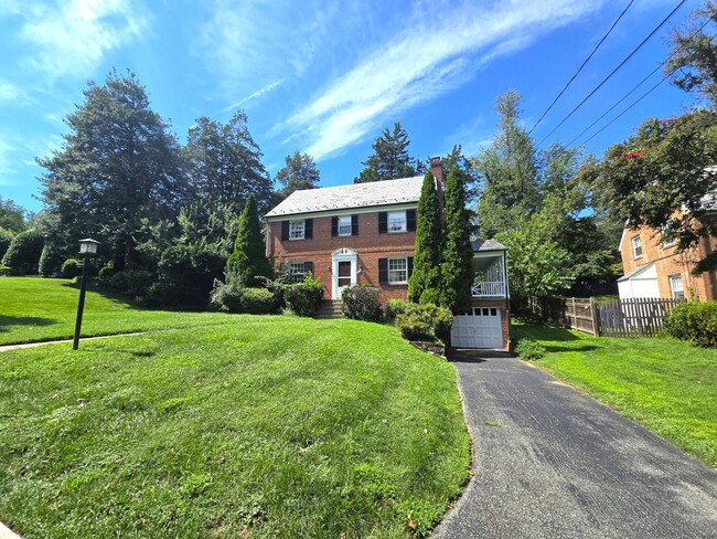 Photo - 9422 Locust Hill Rd
