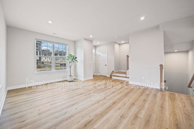 Photo - 332 Cramerton Mills Pkwy